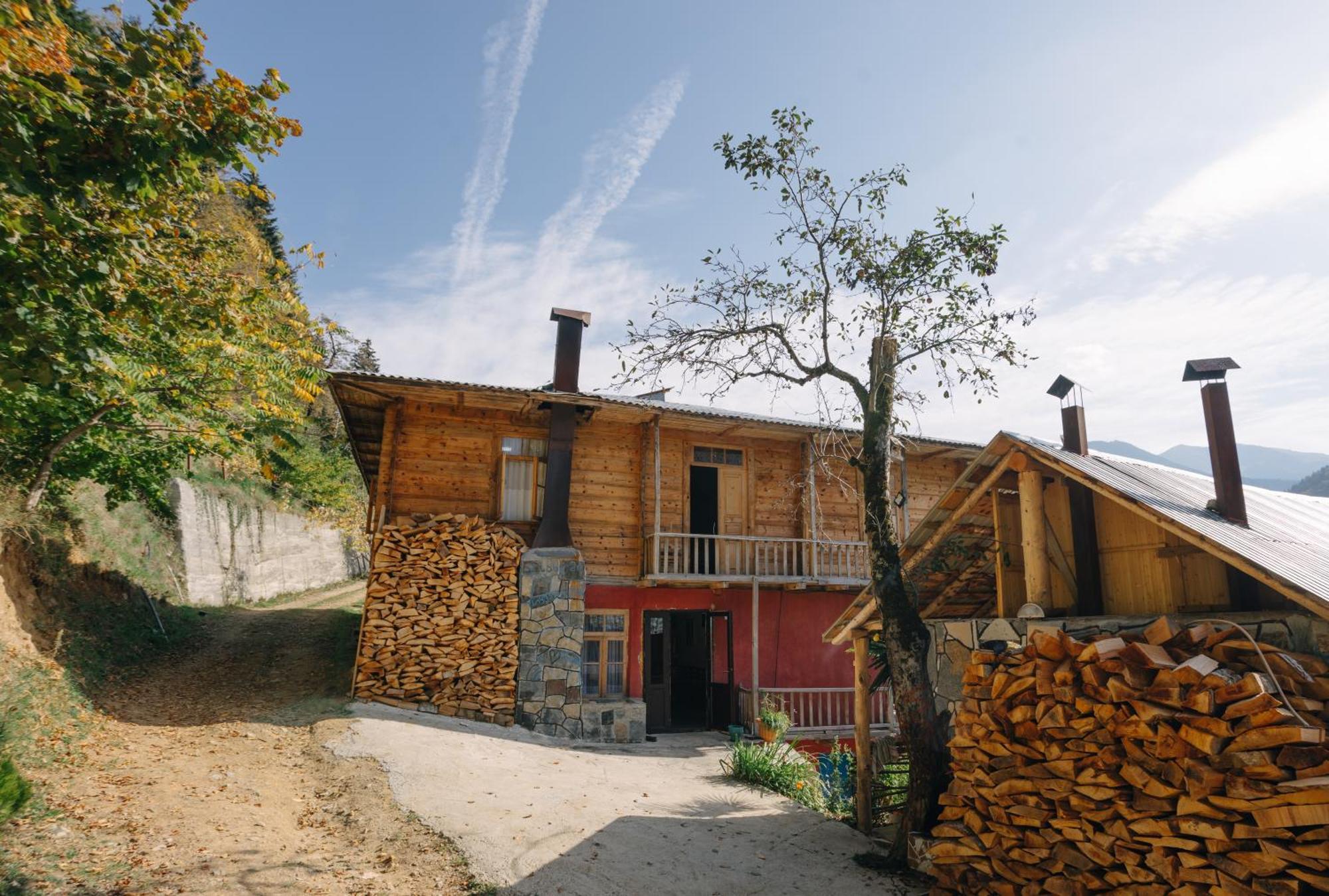 Family Winery And Guesthouse "Kejeradzeebi" Shuakhevi Extérieur photo